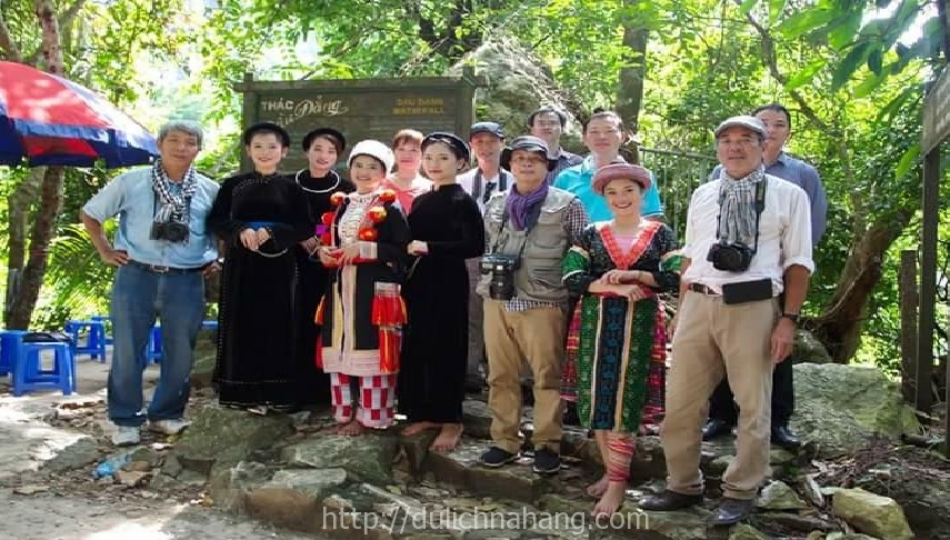 Khuyến mại - Tour ghép nhân dịp lễ 30.4 - 1.5 - 2019 khám phá  hồ Ba Bể - Na Hang